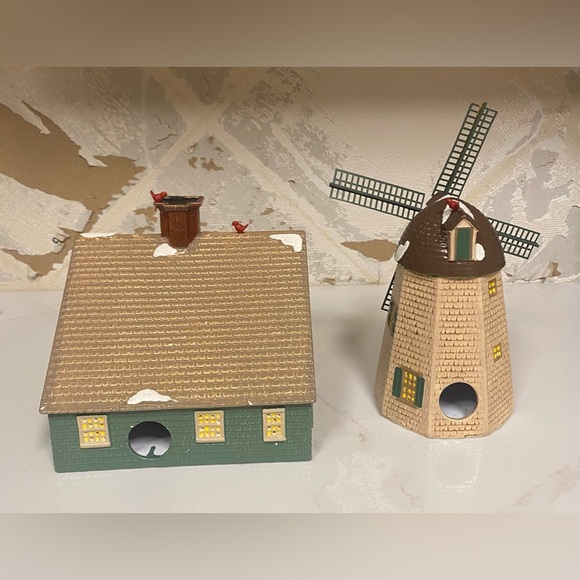 Dept 56 Snow Village Home Sweet Home (House and Windmill) 56.51268 Retired - Picture 3 of 4